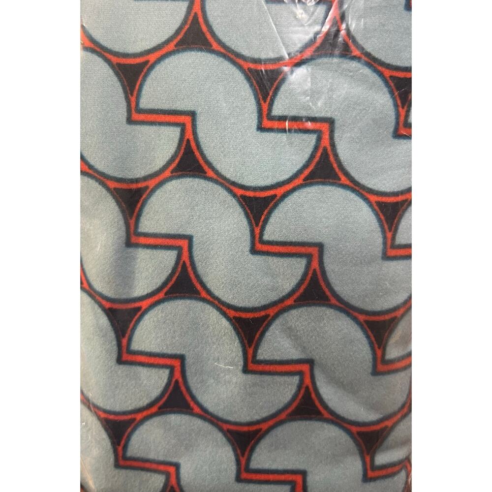 TC LuLaRoe leggings. Fits sizes‎ 10/12-18/20